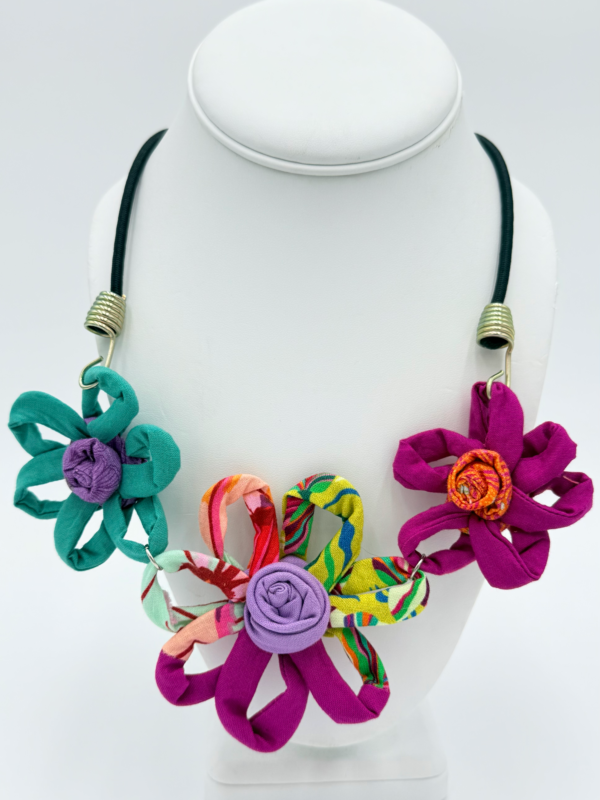 Daisy Sisters Necklace